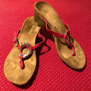 VIONIC Sz 5 Park Orchid Leather Thong Wedge  Suede Insole Sandals